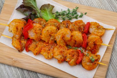 Ham kaplan karides şiş