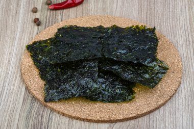 Nori deniz yosunu yaprak