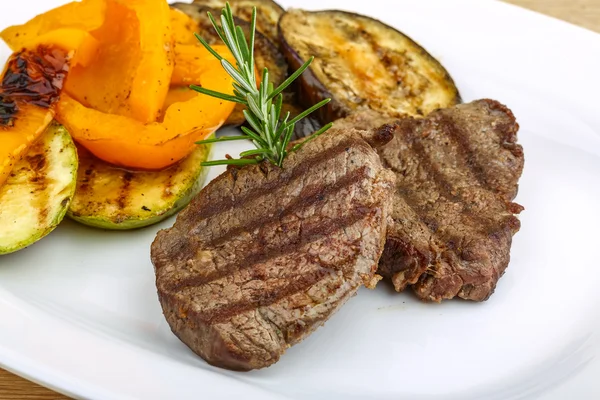 Steak de veau grillé — Photo