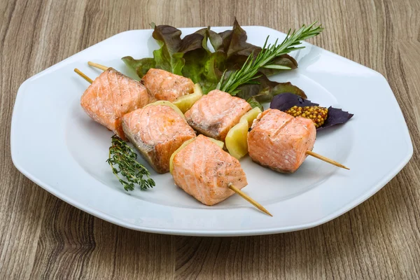 Spiedino di salmone — Foto Stock