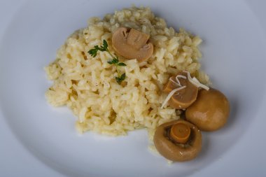 mantarlı risotto