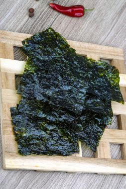 Nori deniz yosunu yaprak