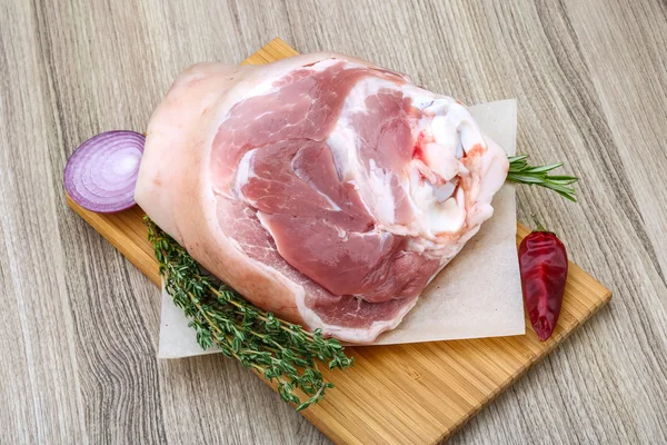 Raw pork knuckle — Stock Photo, Image