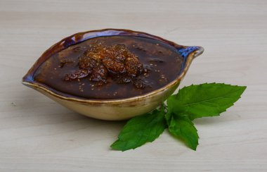 Kabın içinde dut reçeli