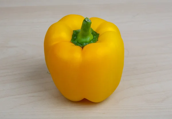 Yellow bell pepper — Stock Photo, Image