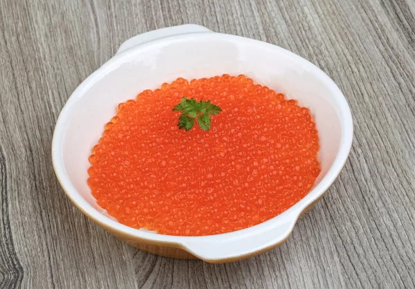 Caviar rouge dans le bol — Photo