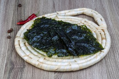 Nori deniz yosunu yaprak