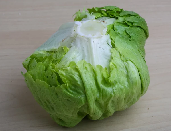 Iceberg salad — Stock Photo, Image