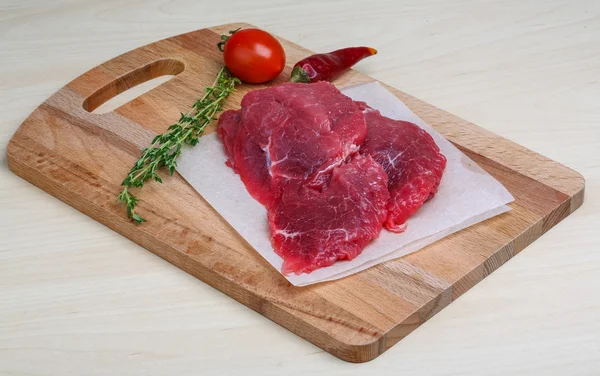 Raw beef — Stock Photo, Image