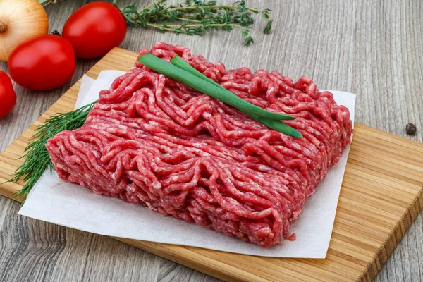 Syrové mleté maso — Stock fotografie