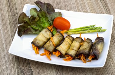 Havuç ile patlıcan böreği