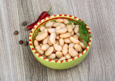 Beyaz fasulye konserve