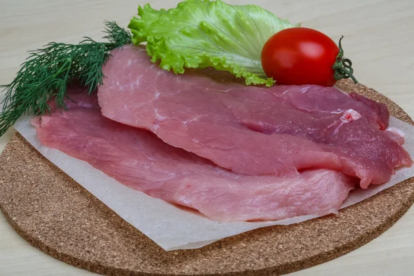 Rått fläsk schnitzel — Stockfoto