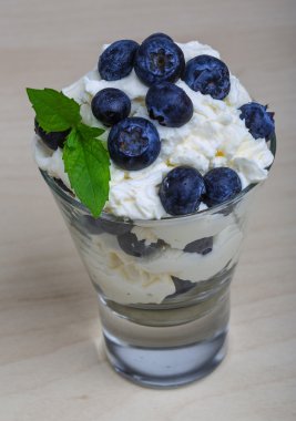mascarpone ile yaban mersini