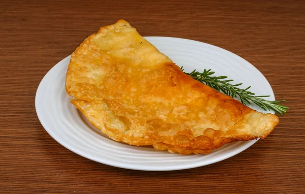 肉 Cheburek — 图库照片