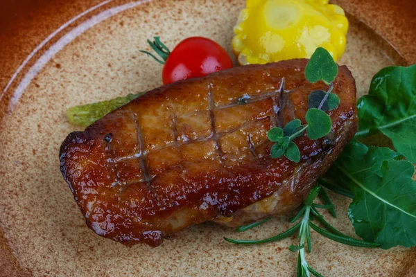 Pechuga de pato asado — Foto de Stock