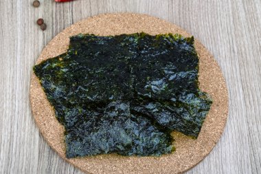 Nori deniz yosunu yaprak