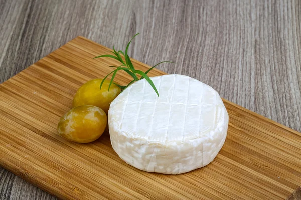 Brie sajt — Stock Fotó