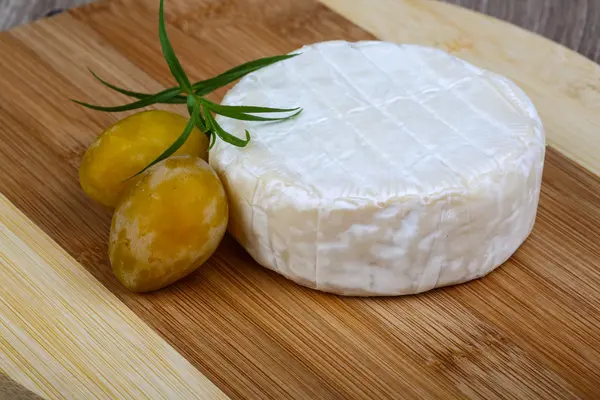 Brie-Käse — Stockfoto