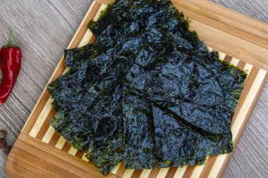 Nori deniz yosunu yaprak