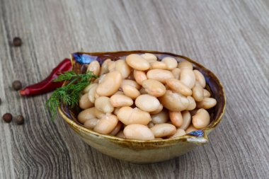 beyaz fasulye konserve