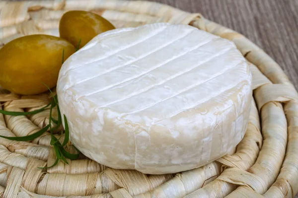 Τυρί Brie — Φωτογραφία Αρχείου