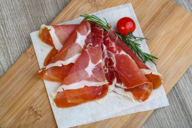 İspanyol geleneksel snack - Jamon