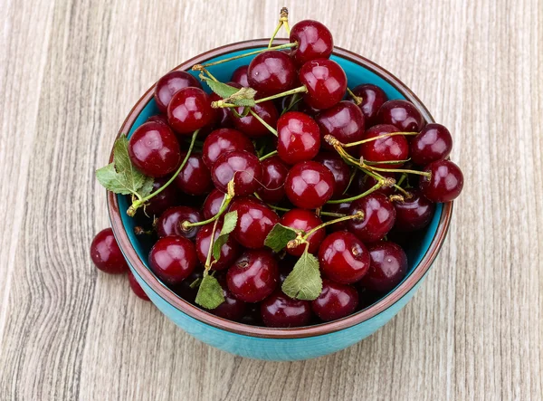 Frische reife Kirschen — Stockfoto