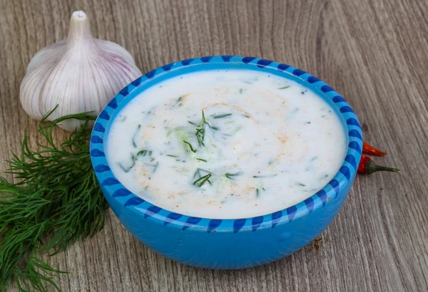 Греческая кухня - Tzatziki — стоковое фото