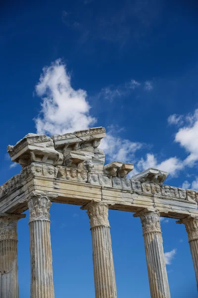 Apollo tempel in zijkant — Stockfoto