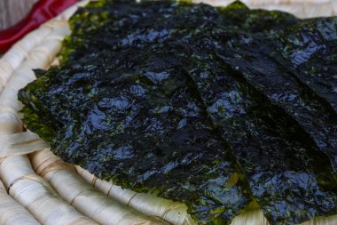 Nori deniz yosunu yaprak