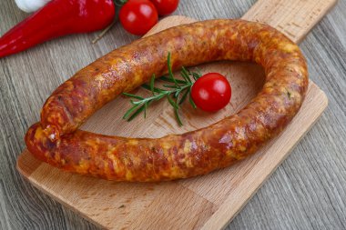 Sosis biberiye ve domates ile