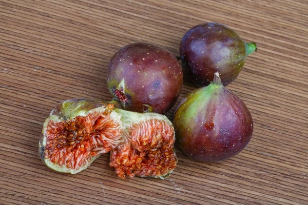 Figues fraîches mûres — Photo