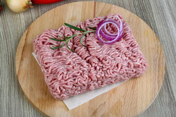 Rohes Schweinehackfleisch — Stockfoto