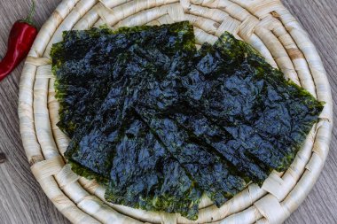 Nori deniz yosunu yaprak