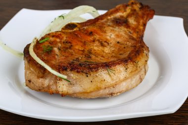 ızgara domuz biftek