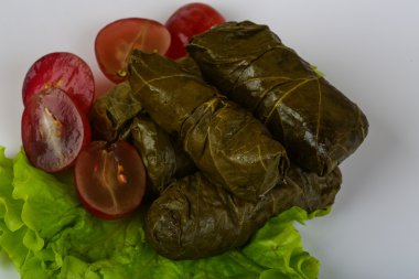 Dolma - kıyılmış et üzüm yaprakları