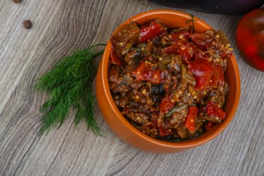 Kabın içinde patlıcan havyar