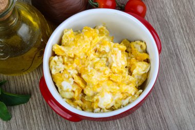 Kase pişmiş yumurta