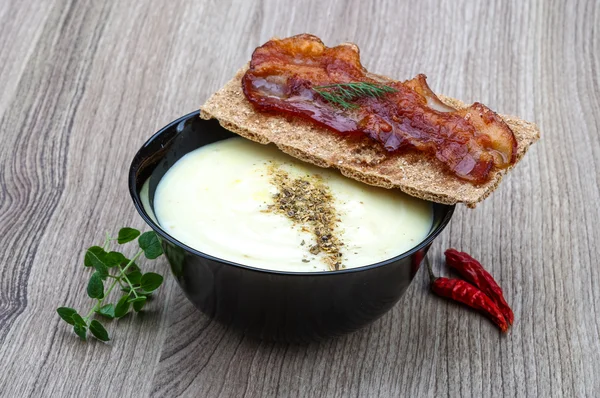 Zuppa di formaggio in ciotola — Foto Stock