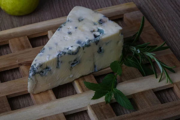 Mavi Peynir Biberiye ile — Stok fotoğraf
