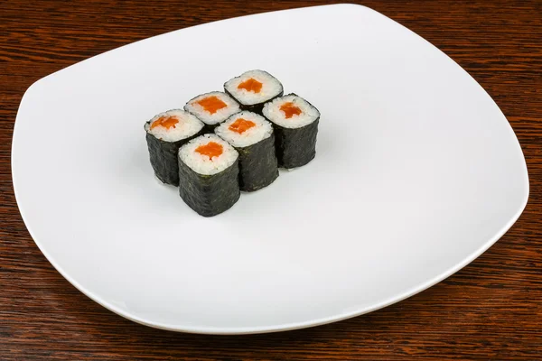 Salmón fresco frío maki — Foto de Stock