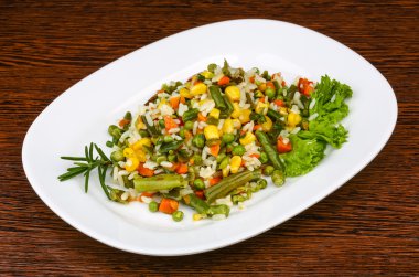 Sebze ile Meksika pirinç