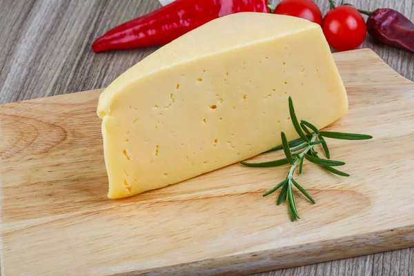 Triángulo del queso amarillo — Foto de Stock