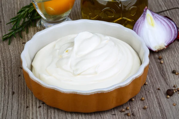 Salsa de mayonesa en bowl — Foto de Stock