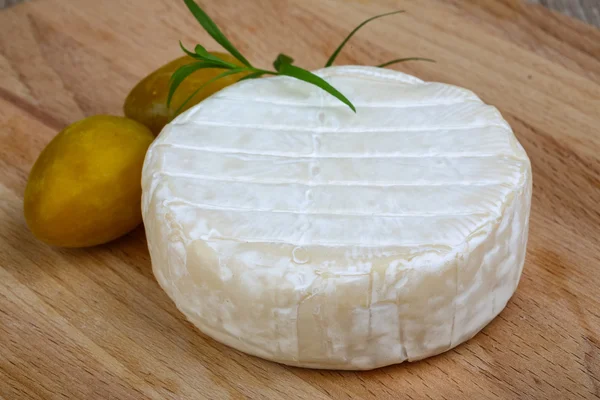 Ronde Brie kaas — Stockfoto