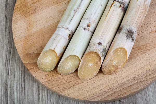 Olgun şeker çubukları