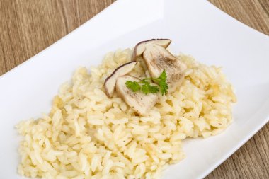 Maydanoz ile mantarlı risotto