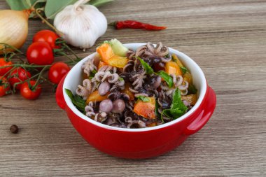 Ahtapot salatası ile cucmber