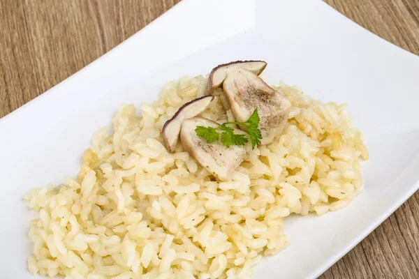 Grzybowym risotto z natką pietruszki — Zdjęcie stockowe